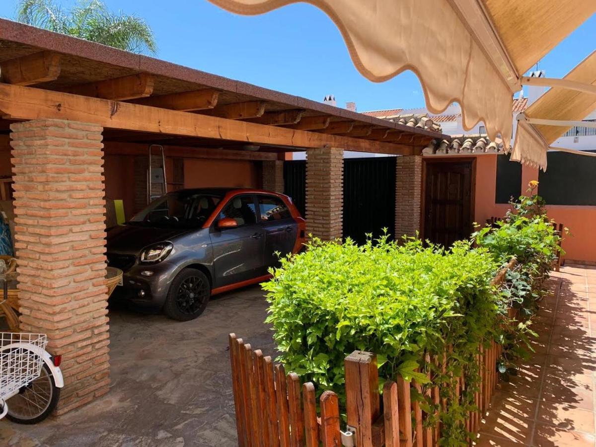Chalet Con Piscina A 50 M De La Playa . Marbella Exterior photo